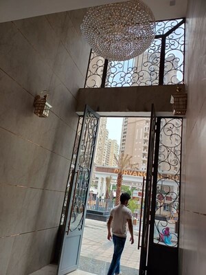 1 BHK Apartment – Entrance View at Earthcon Casa Grande II, Chi V Greater Noida - for Sale