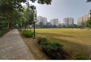 2 BHK Apartment – Garden View at Piyush Heights, Sector 89 - for Rent