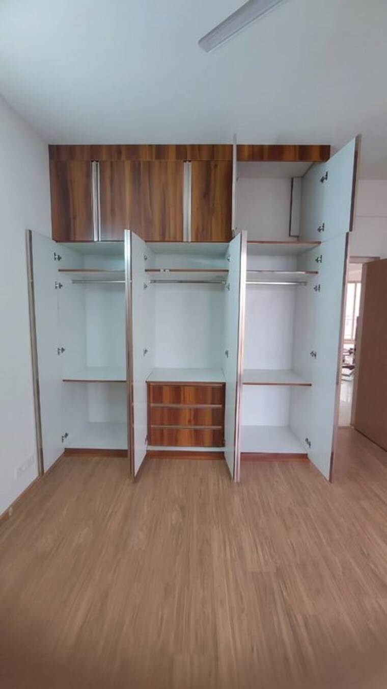 Room, vatika-xpressions 2.5 Bedroom 1350 Sq.Ft. Apartment In Sector 88b Gurgaon 10664286