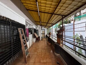 Parking in  Pg at Goregaon West – for Rent