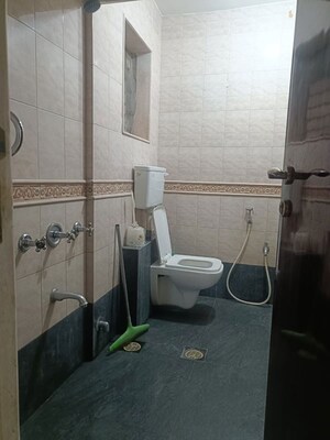 Bathroom in  Pg at Andheri West – for Rent