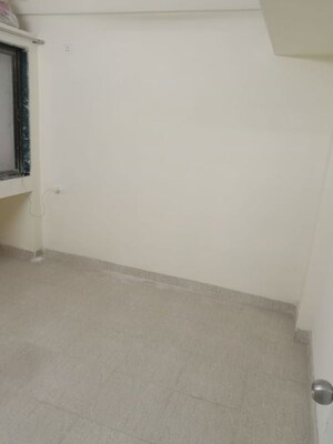 Room in 1 BHK Apartment at CIDCO Sector 10 Ghansoli CHS, Sector 10 Ghansoli – for Rent