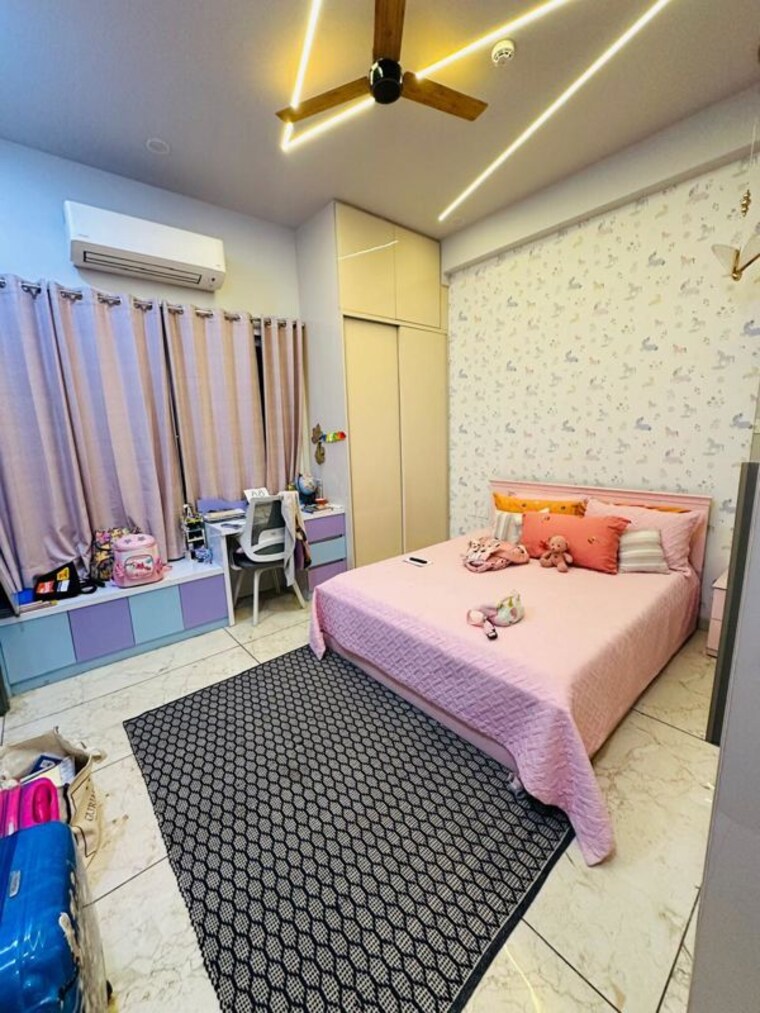 Bedroom, dasnac-burj 3.5 Bedroom 2510 Sq.Ft. Apartment In Sector 75 Noida 10664339
