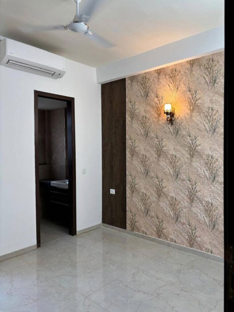 Room, smart-world-orchard 3 Bedroom 1680 Sq.Ft. Apartment In Sector 61 Gurgaon 10664370