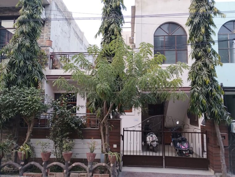 Exterior View, prem-satyam-swastik-apartment 3 Bedroom 120 Sq.Yd. Independent House In Patiala Road Zirakpur 10664379