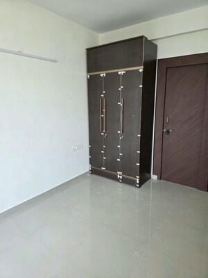 2 BHK Apartment For Rent in Golf Course Road