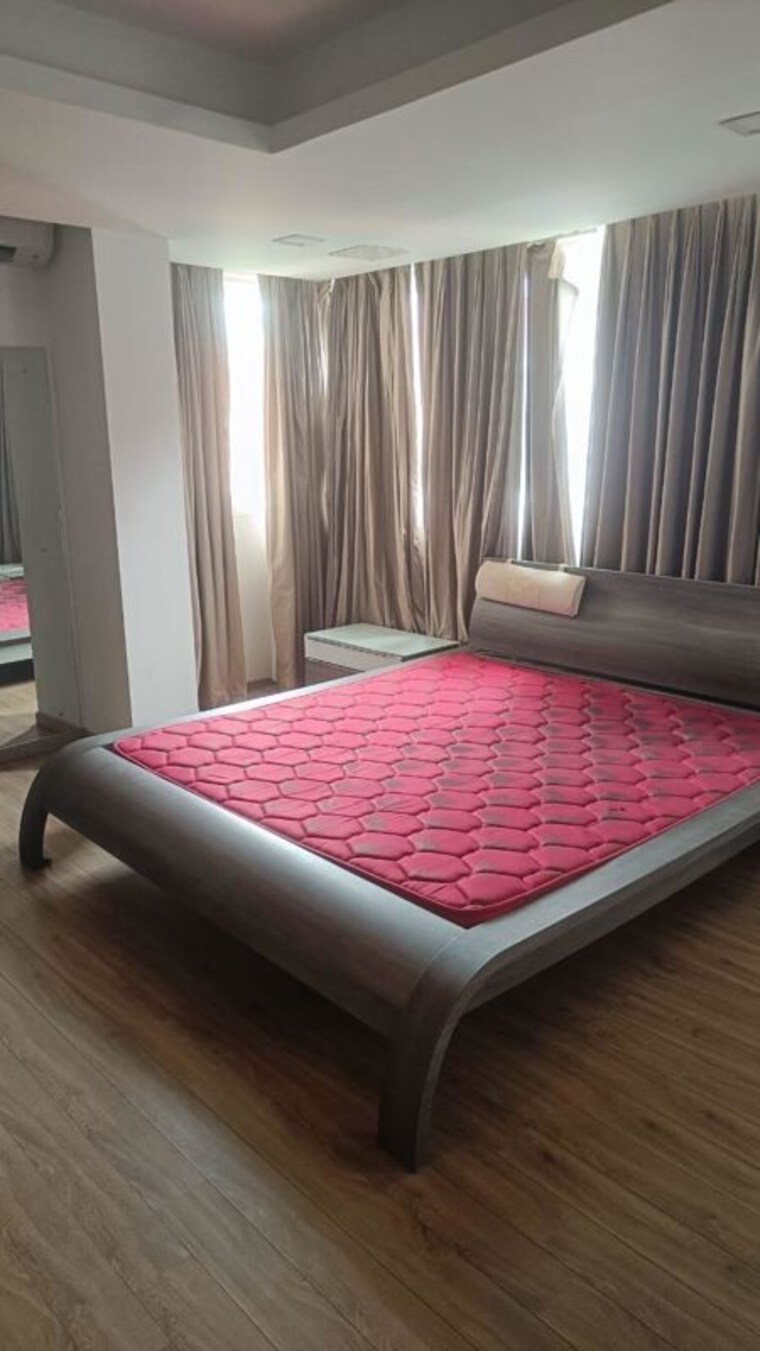 Bedroom, nitesh-mayfair 3 Bedroom 2500 Sq.Ft. Apartment In Mg Road Bangalore 10652431