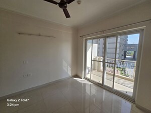Balcony in 2.5 BHK Apartment at Pareena Micasa, Sector 68 – for Rent