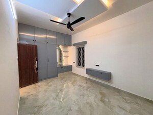Room in 3 BHK Apartment at Rajapushpa Provincia, Narsingi – for Sale