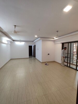 Room in 2 BHK Apartment at Lodha Bel Air, Jogeshwari West – for Rent