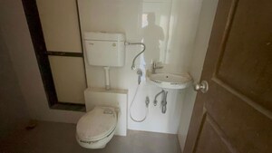 Bathroom in 2 BHK Apartment at Manish Nagar – for Rent