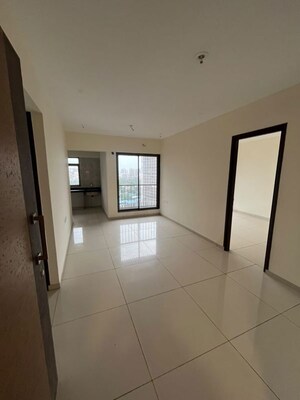Room in 2 BHK Apartment at Chandak 34 Park Estate, Goregaon West – for Rent