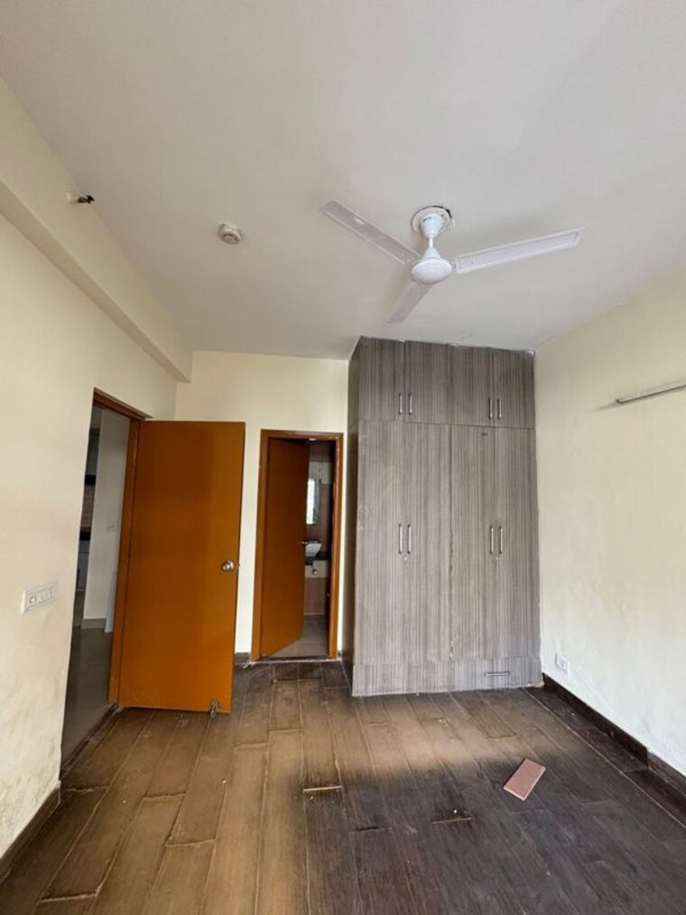 Bedroom, mahagun-mywoods 2.5 Bedroom 1235 Sq.Ft. Apartment In Sector 16c Greater Noida Greater Noida 10664500