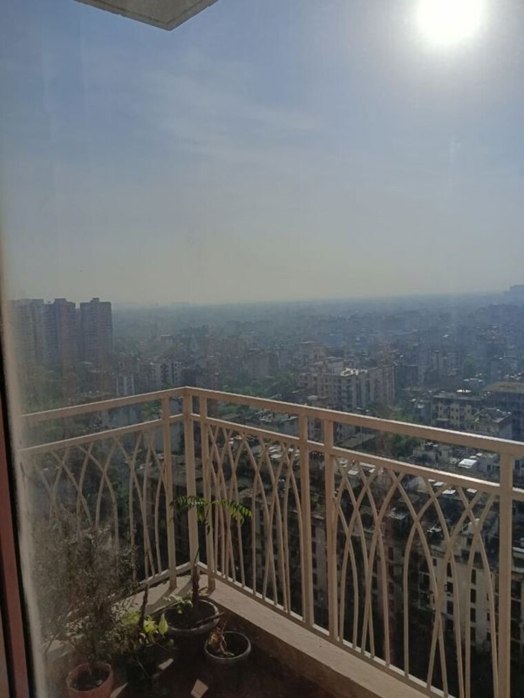 Balcony, mahagun-mywoods 2.5 Bedroom 1235 Sq.Ft. Apartment In Sector 16c Greater Noida Greater Noida 10664500