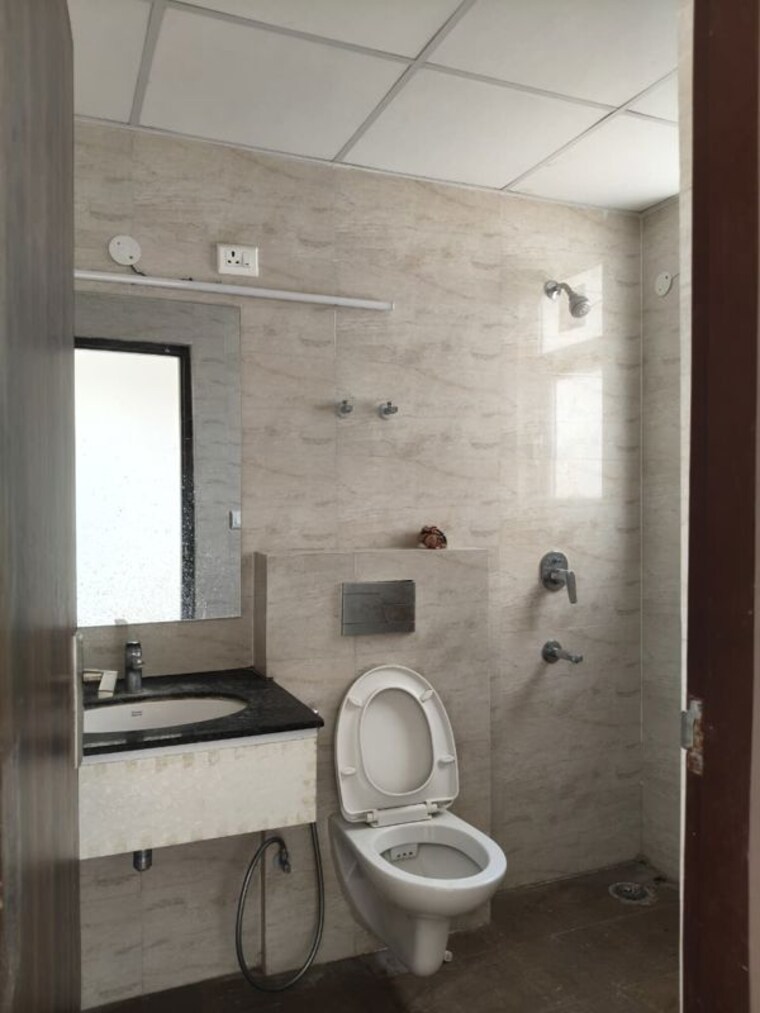 Bathroom, gmada-eco-city 3 Bedroom 2700 Sq.Ft. Independent House In North Mullanpur Chandigarh 10662992