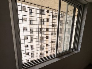 Room in 1 BHK Apartment at Panch Pakhadi – for Rent
