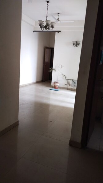 2.5 BHK +  1290 Sq.Ft. Apartment in Mahagun Mywoods