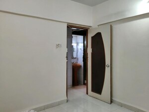 Room in 1 BHK Apartment at Vedant Sumeet Elite, Balkum Pada – for Rent