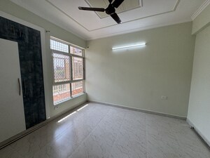 Room in 2 BHK Apartment at Jaypee Klassic Shaurya, Sector 134 – for Rent