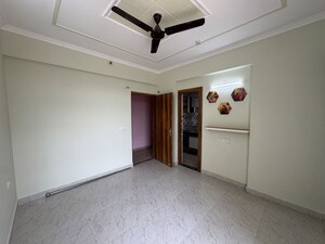 Room in 2 BHK Apartment at Jaypee Klassic Shaurya, Sector 134 – for Rent