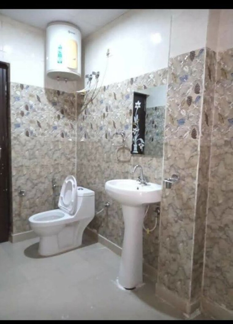 Bathroom, rbc-ii 1 Bedroom 540 Sq.Ft. Builder Floor In Sushant Lok I Gurgaon 10664563