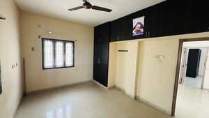 Room in 3 BHK Apartment at RR Madipakkam, Madipakkam – for Rent