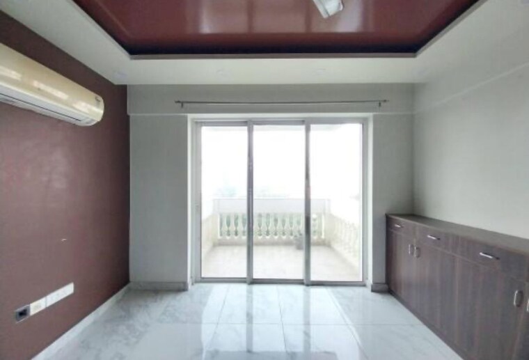 Bedroom, dlf-regal-gardens 3 Bedroom 1818 Sq.Ft. Apartment In Sector 90 Gurgaon 10664575