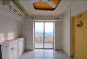 Building Lobby in 3 BHK Apartment at DLF Regal Gardens, Sector 90 – for Rent