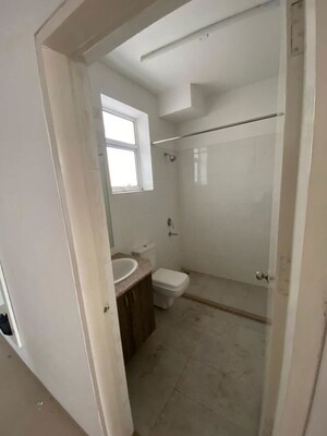 Bathroom in 3 BHK Apartment at DLF Central Square, North Mullanpur – for Rent