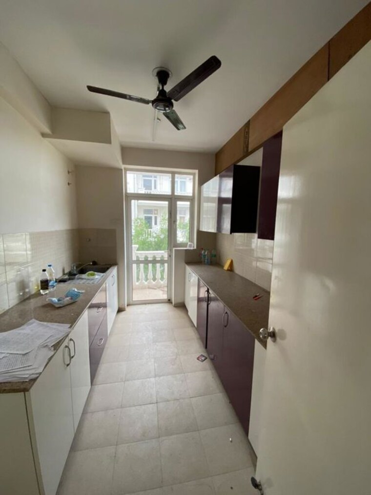 Kitchen, dlf-central-square 3 Bedroom 1900 Sq.Ft. Apartment In North Mullanpur Chandigarh 10662928
