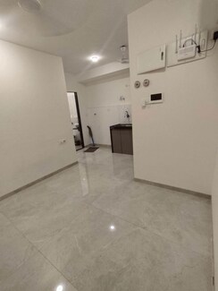2 BHK Apartment For Sale in Godrej Central