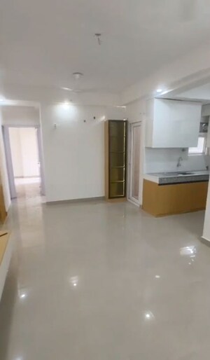 Room in 2 BHK Apartment at GLS Avenue 81, Sector 81 – for Rent