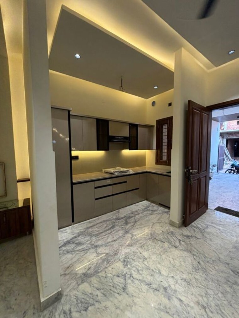 Room, meerut cantt 4 Bedroom 135 Sq.Yd. Independent House In Meerut Cantt Meerut 10664638