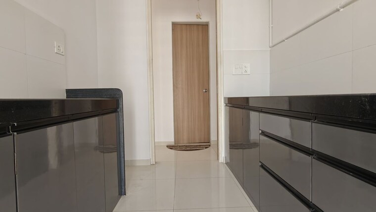 Bathroom, godrej-emerald 2 Bedroom 708 Sq.Ft. Apartment In Ghodbunder Road Thane 10664630