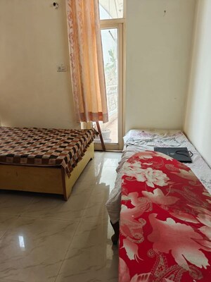 Bedroom in 3 BHK Apartment at Parsvnath Planet Plaza, Gomti Nagar – for Rent