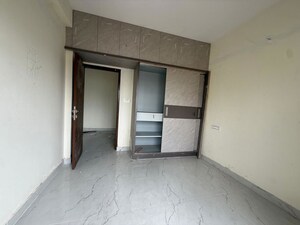 Room in 3 BHK Apartment at Vandana Flora, Hsr Layout – for Rent