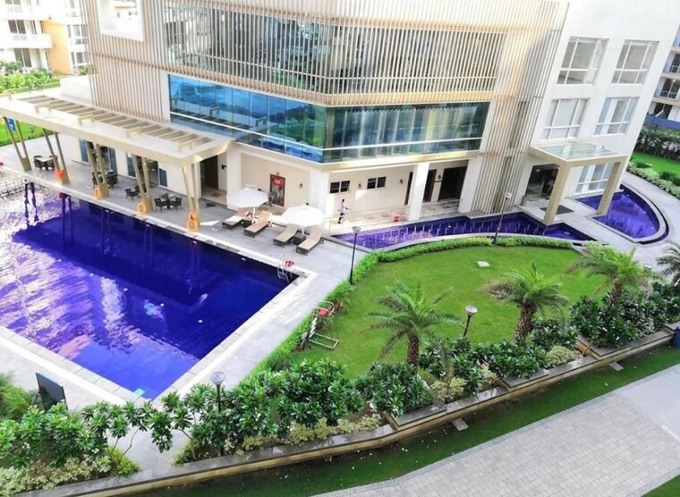 Balcony, emaar-palm-terraces-select 4 Bedroom 2410 Sq.Ft. Apartment In Sector 66 Gurgaon 10642883