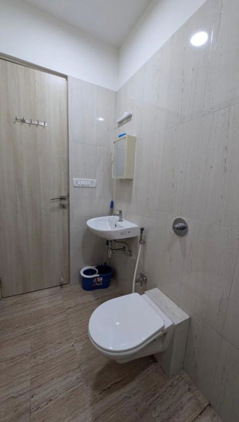 Bathroom, mahim west 2 Bedroom 735 Sq.Ft. Apartment In Mahim West Mumbai 10664681