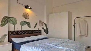 Bedroom in 2 BHK Apartment at Mahim West – for Sale