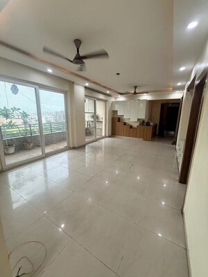 3.5 BHK Apartment For Rent in Puri Pranayam, Sector 82