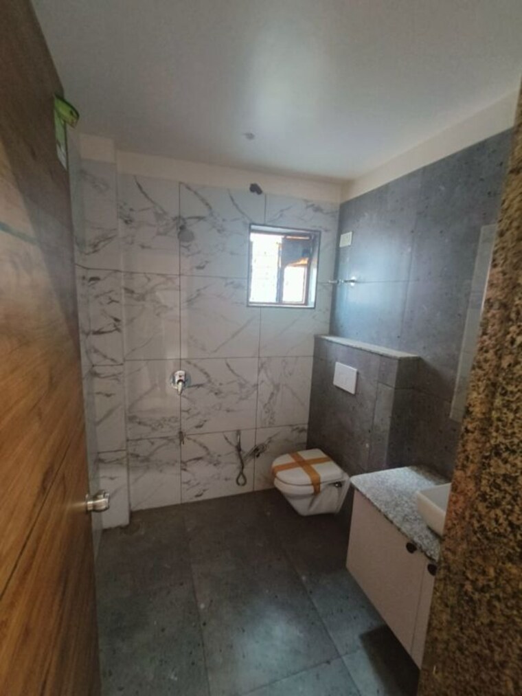 Washroom, auro-vivaanta 4 Bedroom 896 Sq.Ft. Villa In Bill Vadodara 10664693