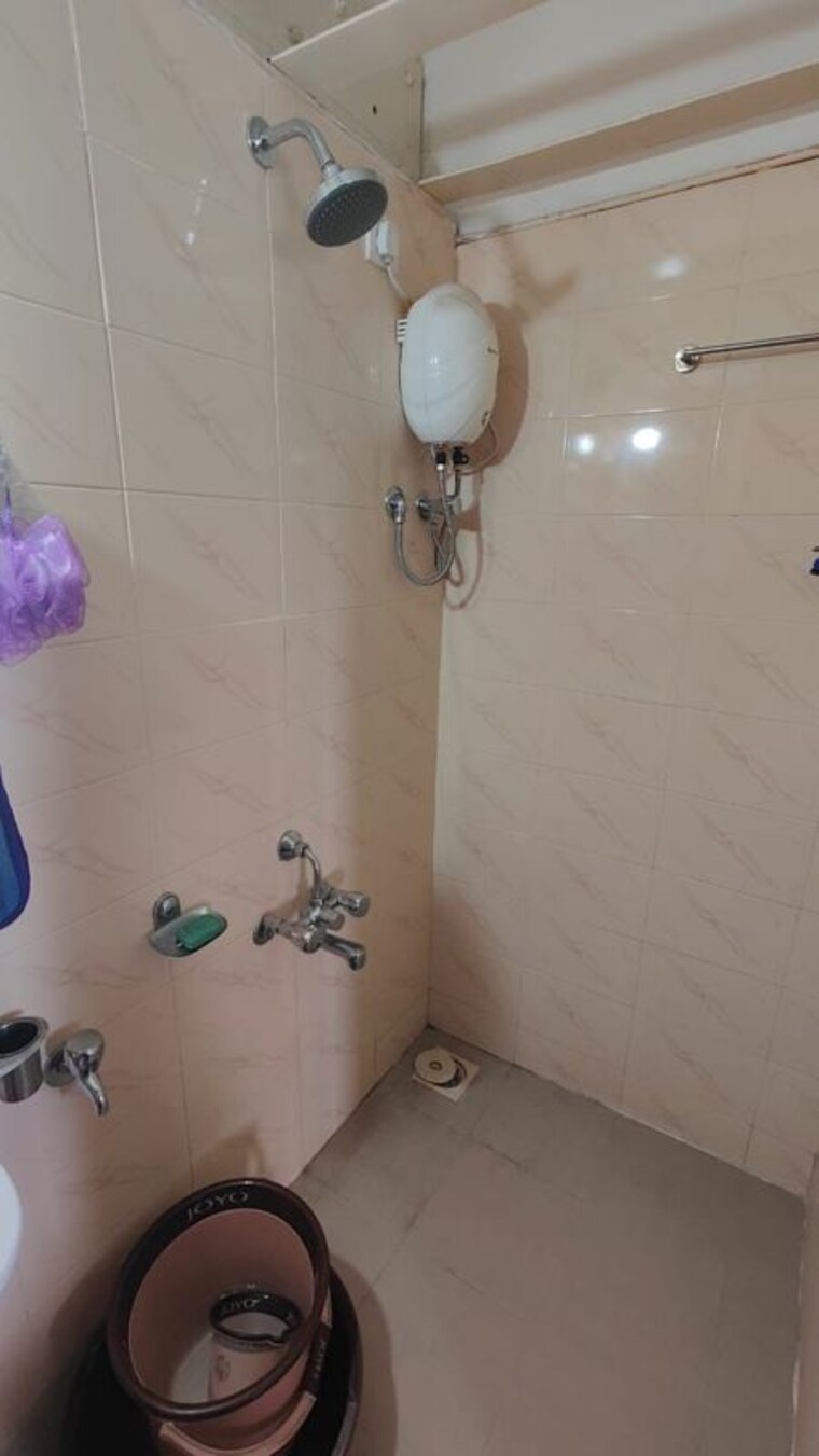 Bathroom, satellite-garden 1 Bedroom 330 Sq.Ft. Apartment In Goregaon East Mumbai 10664672