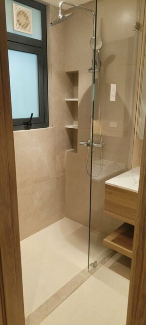 Bathroom in 3 BHK Apartment at Emaar Serenity Hills, Sector 86 – for Sale