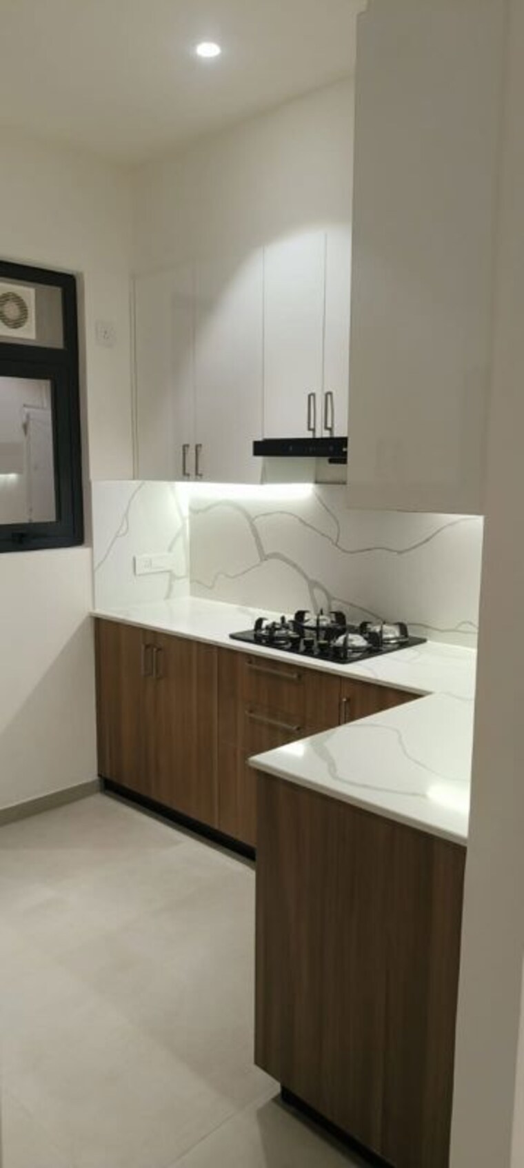 Kitchen, emaar-serenity-hills 3 Bedroom 1750 Sq.Ft. Apartment In Sector 86 Gurgaon 10664694