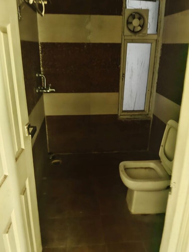 Bathroom, migsun-twinz 3 Bedroom 1250 Sq.Ft. Apartment In Eta Ii Greater Noida Greater Noida 10664766