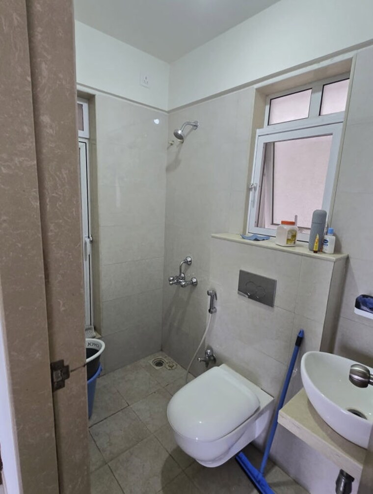 Bathroom, godavari-apartments-chembur 1 Bedroom 440 Sq.Ft. Apartment In Chembur Mumbai 10664780