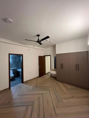 Bedroom in 3.5 BHK Apartment at Prestige Fairfield, Rmv 2nd Stage – for Rent
