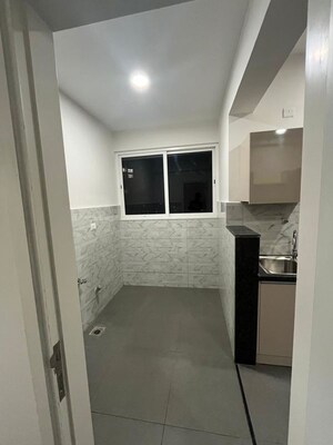 Bathroom in 3.5 BHK Apartment at Prestige Fairfield, Rmv 2nd Stage – for Rent