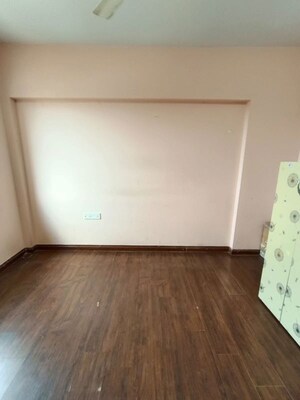 Room in 2 BHK Apartment at Essen Aishwaryam Comfort Phase-I, Akurdi – for Rent