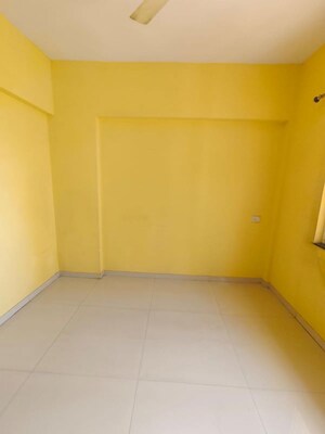 Room in 2 BHK Apartment at Essen Aishwaryam Comfort Phase-I, Akurdi – for Rent